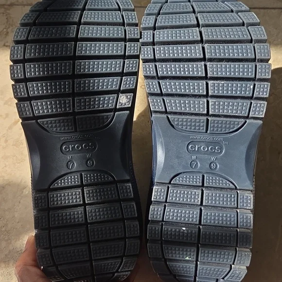 CROCS Platform Sandals - Picture 8 of 8